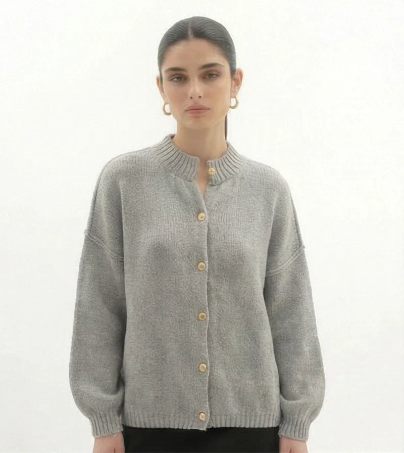 Lina gebreide cardigan sweater met gouden knopen