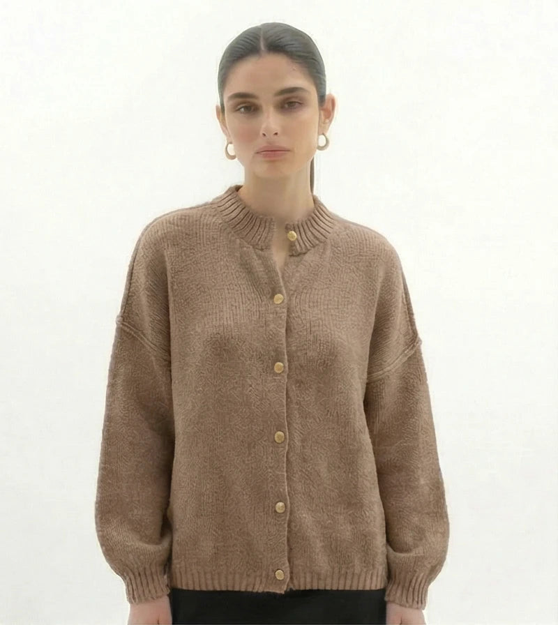 Lina gebreide cardigan sweater met gouden knopen