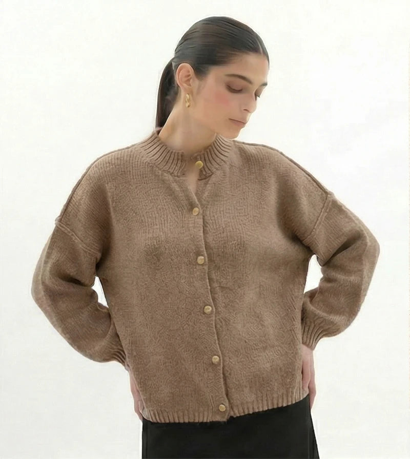 Lina gebreide cardigan sweater met gouden knopen