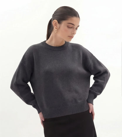 kleur: donker grijs
