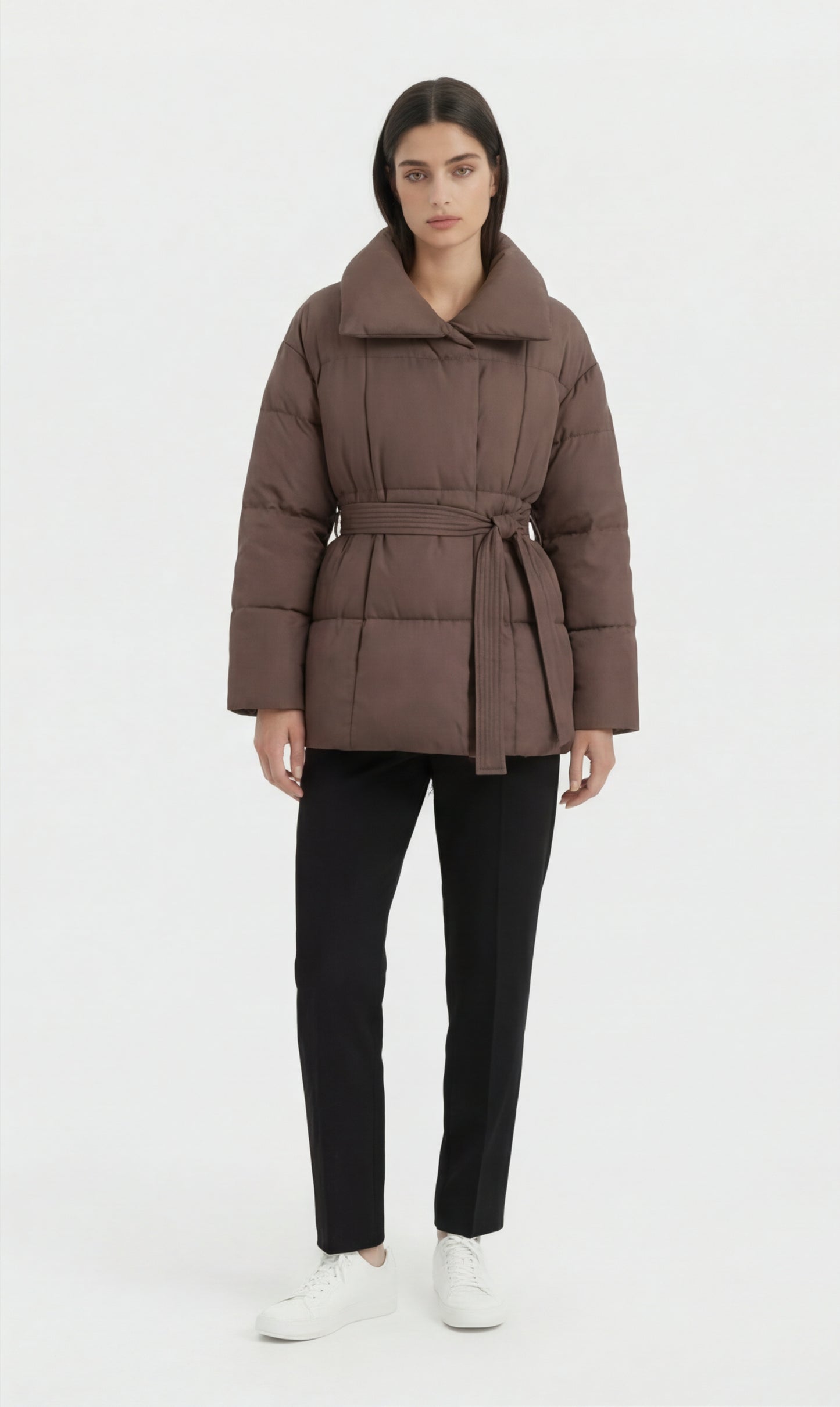 Kleur: donker bruin
