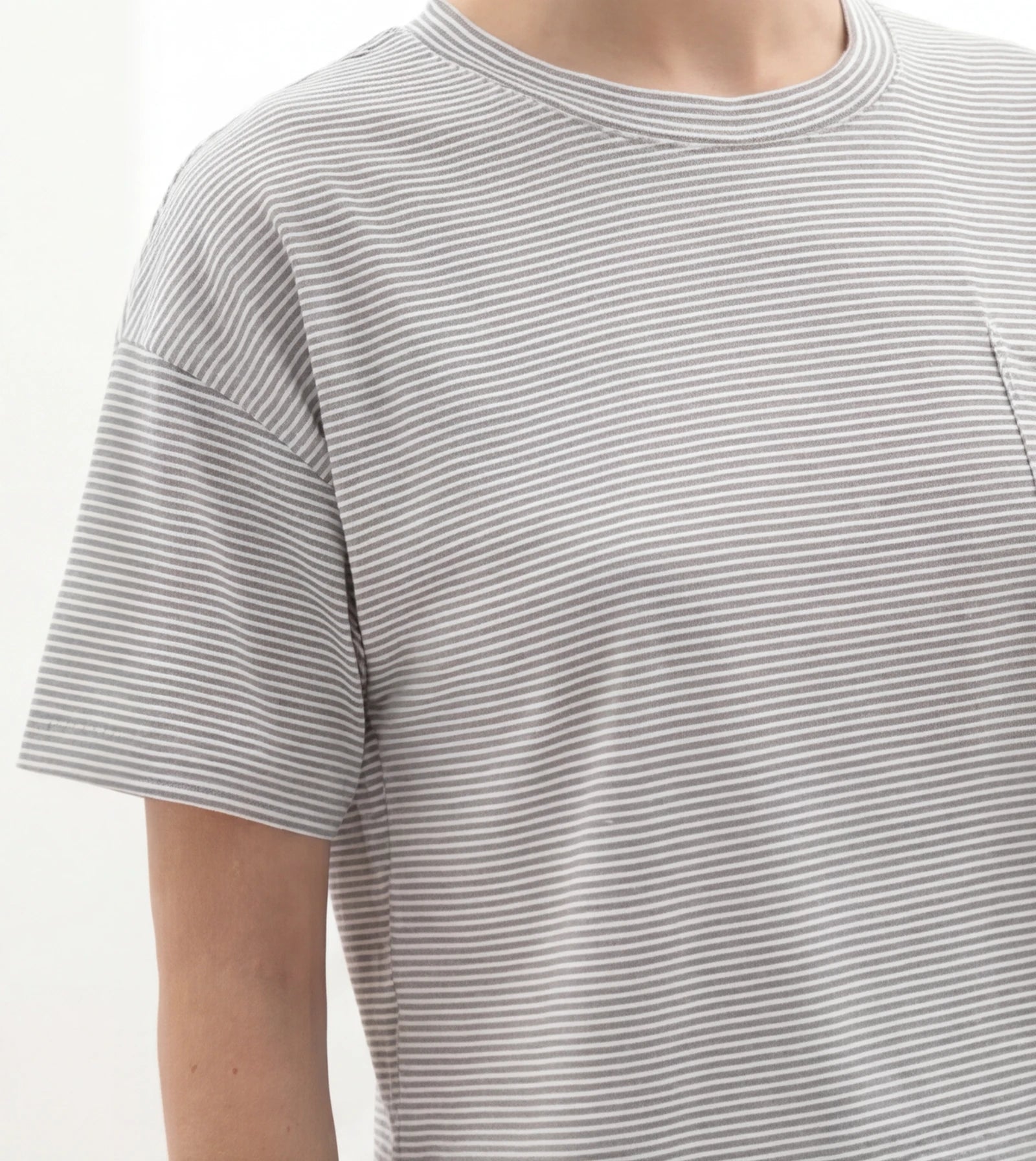 Kleur: licht grijs