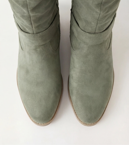 Kleur: olijfgroen