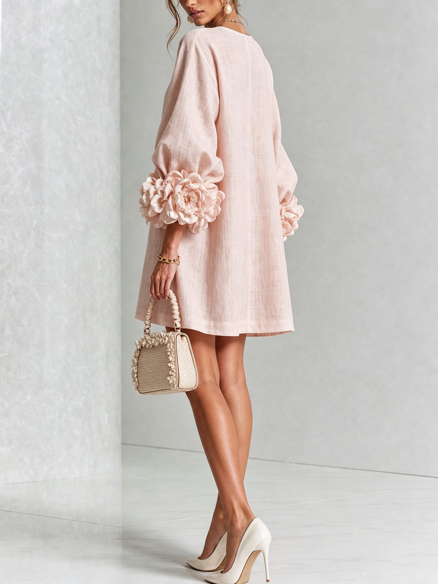Adara™ | Elegante Mini Jurk met Bloemenknopen